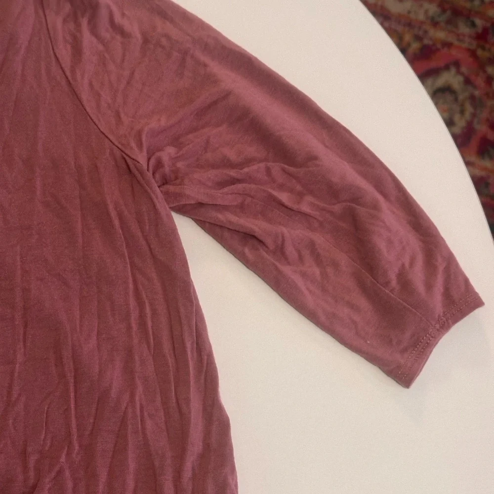 Green Envelope Mauve Button Tie Blouse - Picture 4 of 9